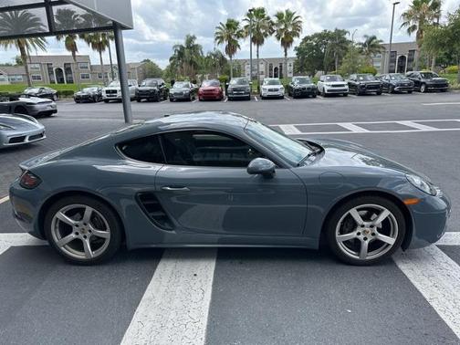 2017 Porsche 718 Cayman Base