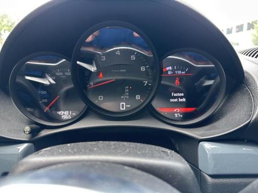 2017 Porsche 718 Cayman Base
