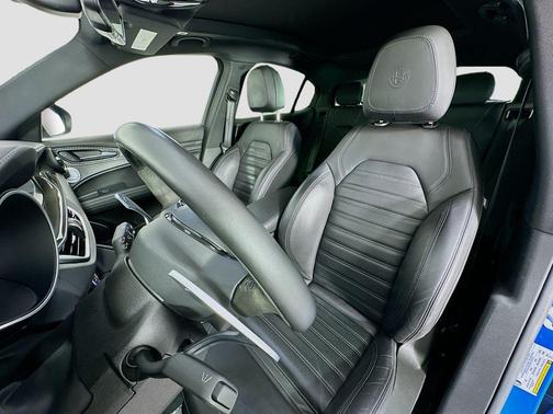 2022 Alfa Romeo Stelvio Quadrifoglio