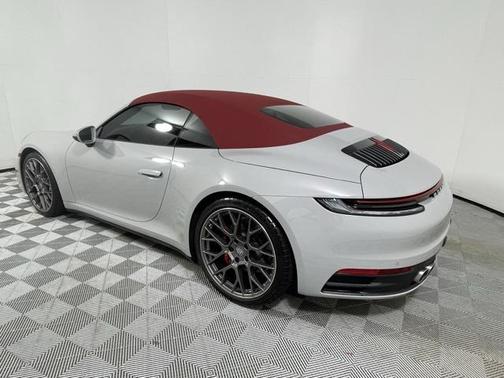 2023 Porsche 911 Carrera 4S Cabriolet