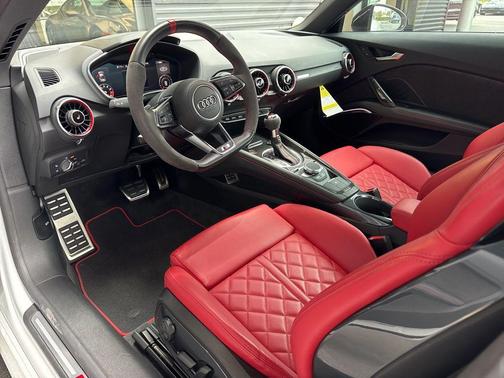 2023 Audi TTS TFSI quattro S tronic