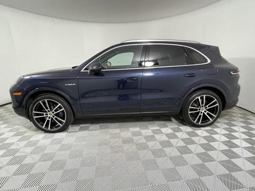 2024 Porsche Cayenne E-Hybrid
