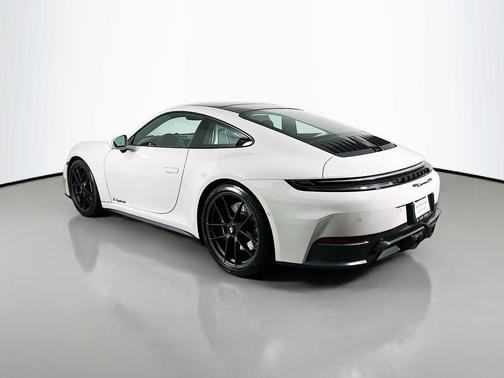 2026 Porsche 911 Carrera GTS