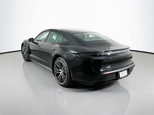 2023 Porsche Taycan 