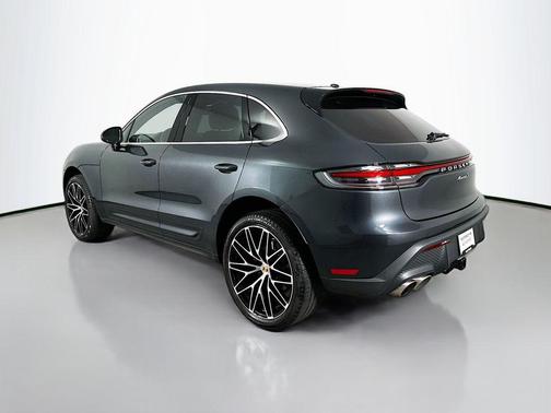 2022 Porsche Macan S