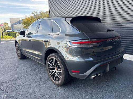 2022 Porsche Macan S