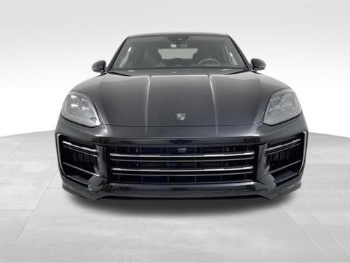 2025 Porsche Cayenne Turbo