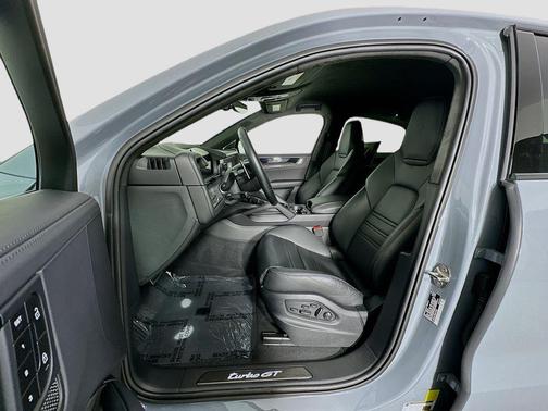 2024 Porsche Cayenne Turbo GT