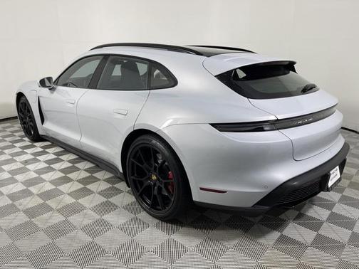 2022 Porsche Taycan Cross Turismo GTS