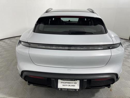 2022 Porsche Taycan Cross Turismo GTS
