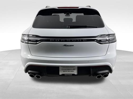 2025 Porsche Macan 
