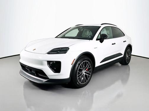 2025 Porsche Macan 4S