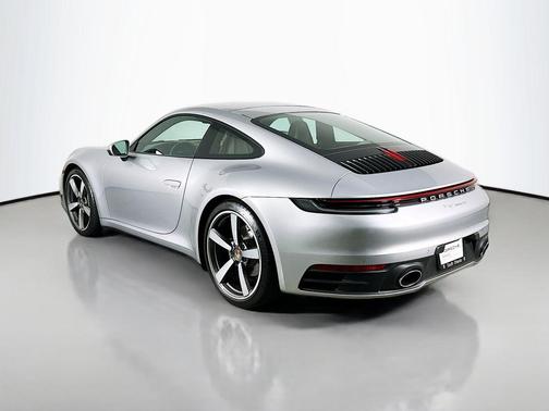 2023 Porsche 911 Carrera