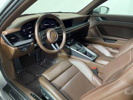 2023 Porsche 911 Carrera