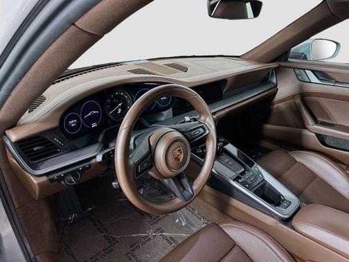 2023 Porsche 911 Carrera