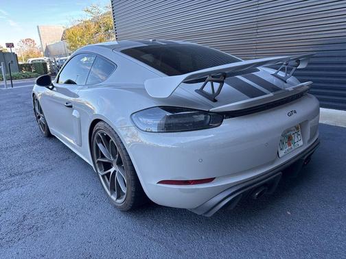 2020 Porsche 718 Cayman GT4