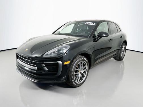 2022 Porsche Macan 