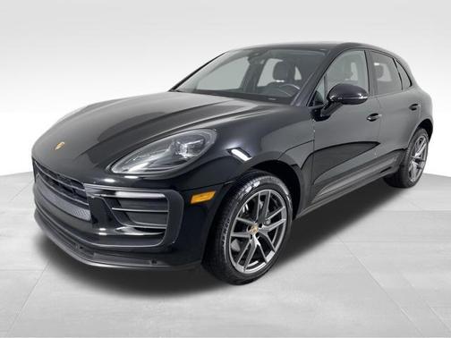 2022 Porsche Macan 