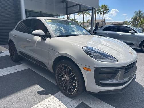 Chalk 2023 Porsche Macan T