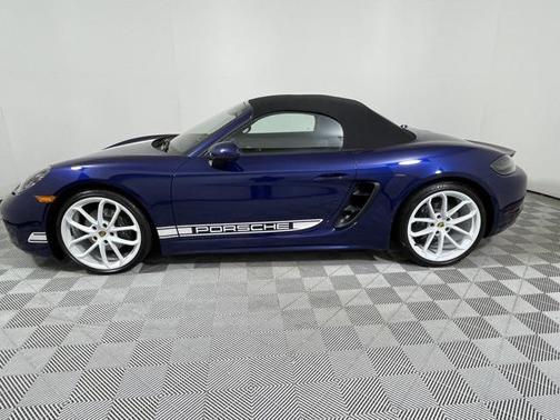 2025 Porsche 718 Boxster STYLE EDITION