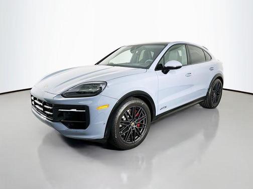 2025 Porsche Cayenne GTS