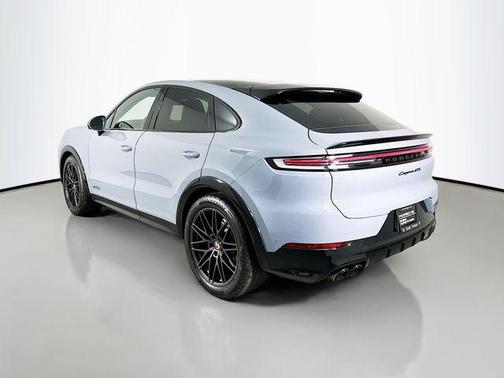 2025 Porsche Cayenne GTS
