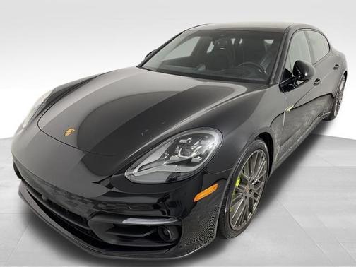 2023 Porsche Panamera 4 Executive