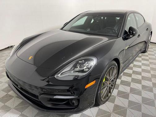 2023 Porsche Panamera 4 Executive