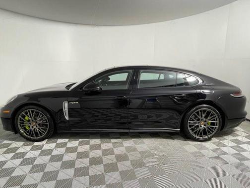 2023 Porsche Panamera 4 Executive