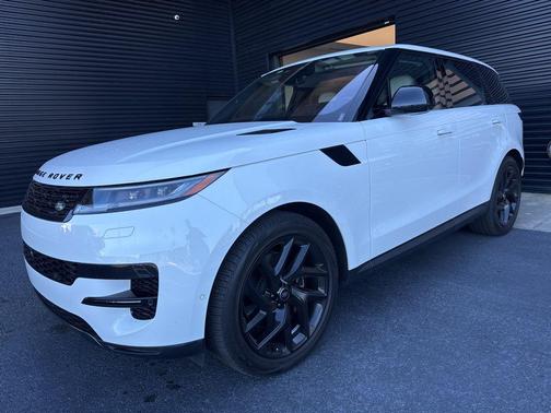 2023 Land Rover Range Rover Sport SE