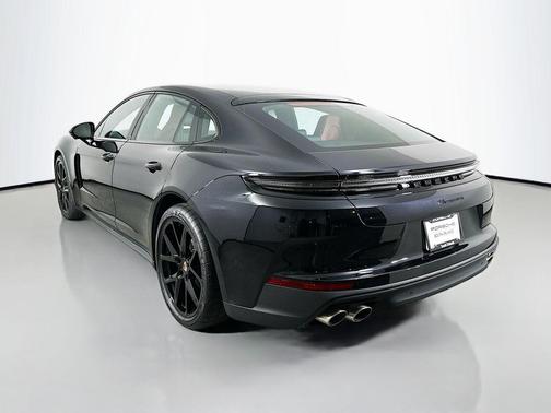 2026 Porsche Panamera 