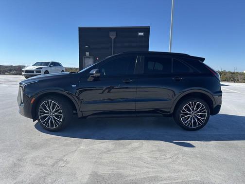 2025 Cadillac XT4 Sport