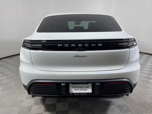 2025 Porsche Macan Electric