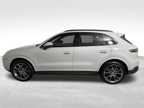 2023 Porsche Cayenne Platinum Edition