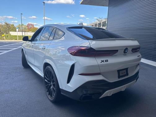 2022 BMW X6 xDrive40i