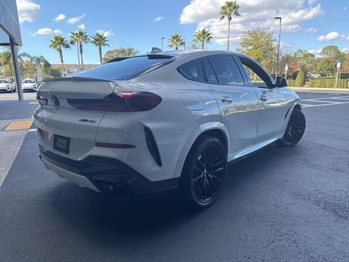 2022 BMW X6 xDrive40i