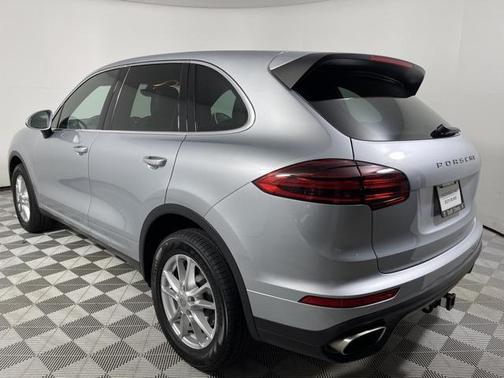 2017 Porsche Cayenne Base