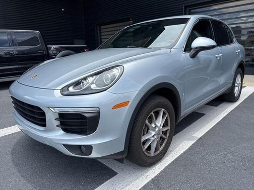 2017 Porsche Cayenne Base