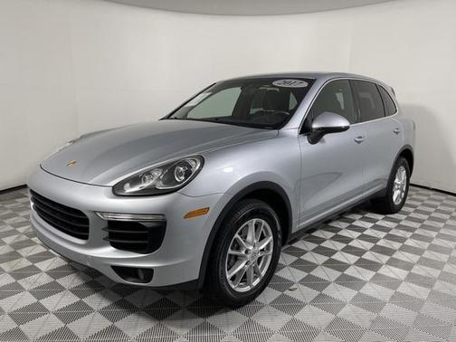 2017 Porsche Cayenne Base