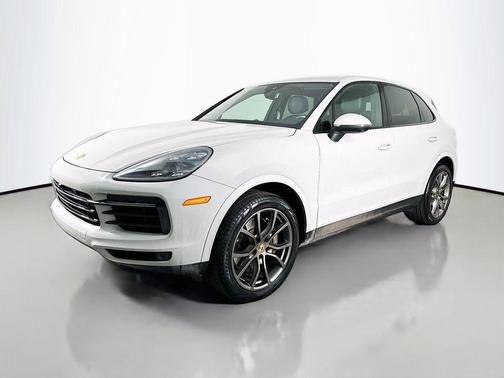 Chalk 2022 Porsche Cayenne Cayenne