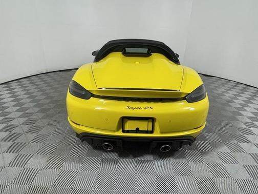 2025 Porsche 718 Spyder RS