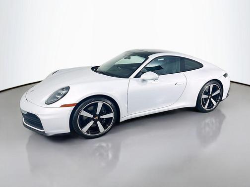 2025 Porsche 911 Carrera