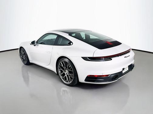 2024 Porsche 911 Carrera