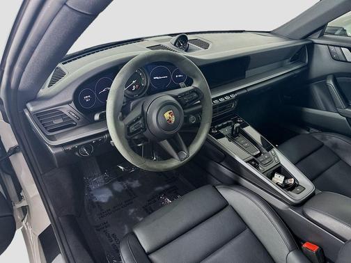 2024 Porsche 911 Carrera