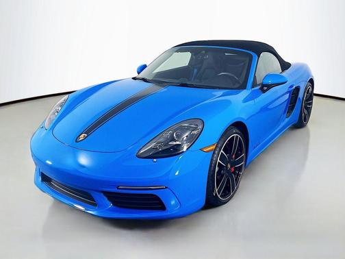 2022 Porsche 718 Boxster S