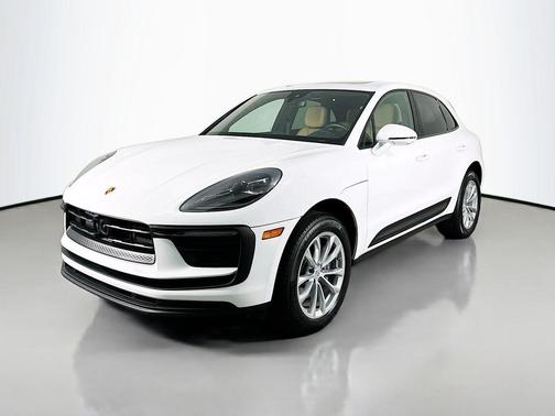 2025 Porsche Macan T