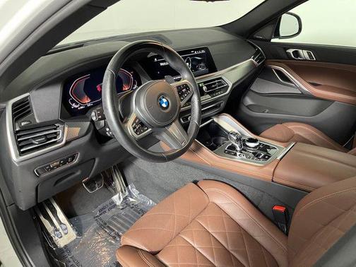 2023 BMW X6 xDrive40i