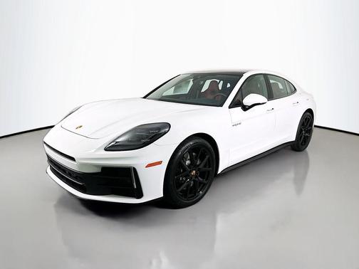 2026 Porsche Panamera 4