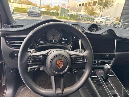 2023 Porsche Macan S