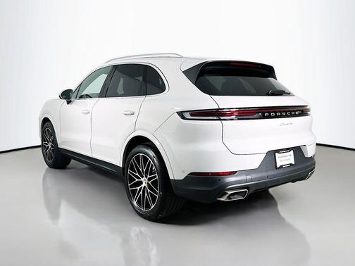Chalk 2026 Porsche Cayenne Cayenne